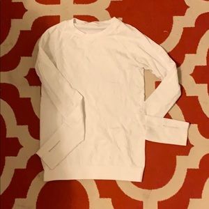 Textured long sleeve white swiftly lululemon top